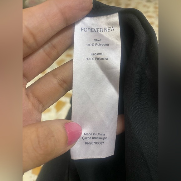 Black Tulip Drape skirt. Forever new. Never used. - Picture 5 of 8